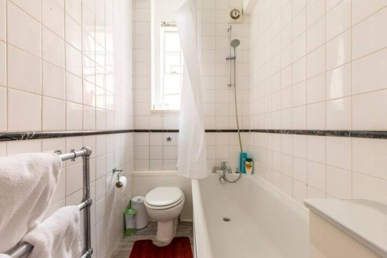 Great Mayfair Flat * London
